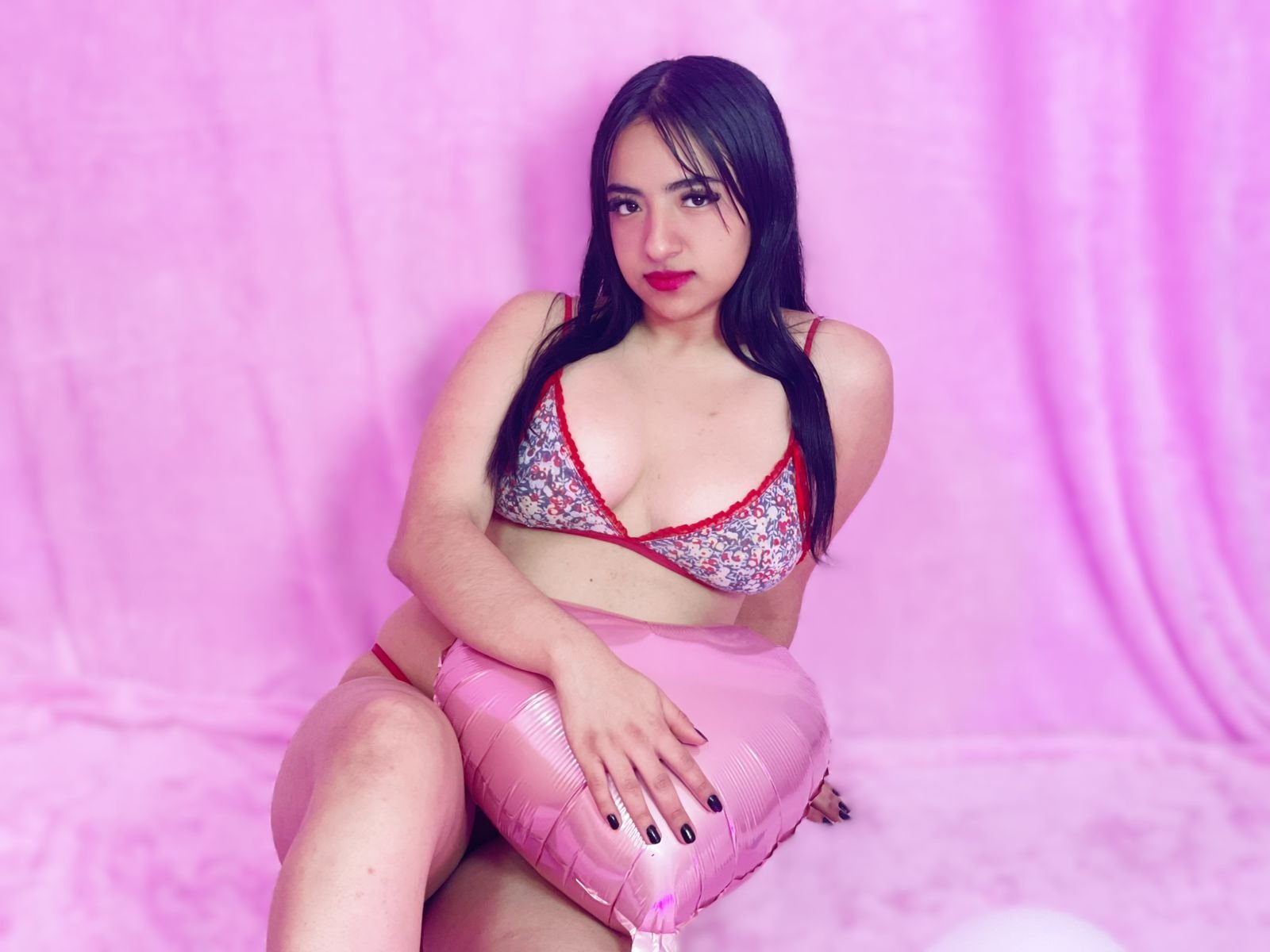 Performer AbbyRos Photo 4