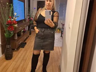 NADYIAA profilbild på webbkameramodell