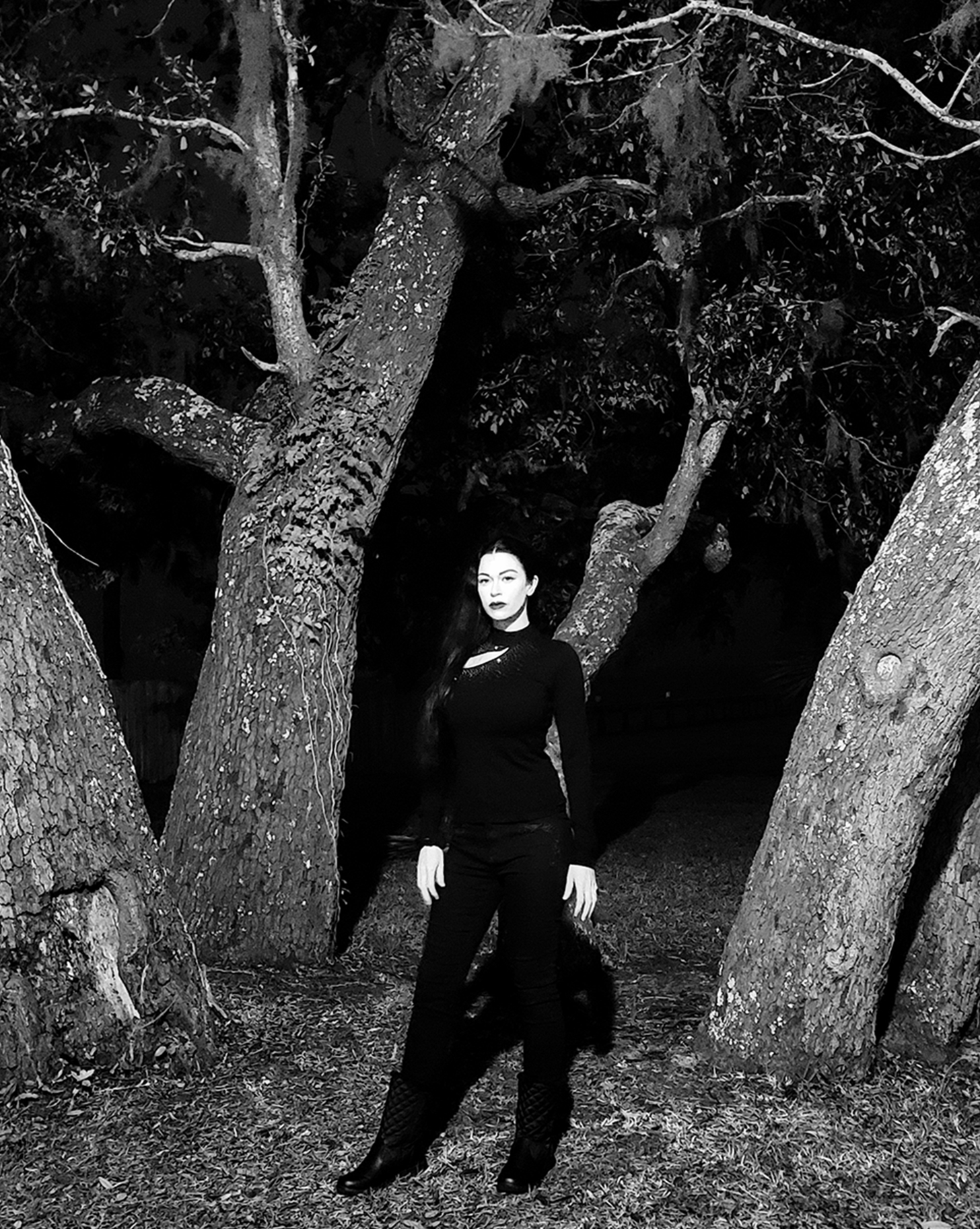 Performer AryanaAugustine Photo 11