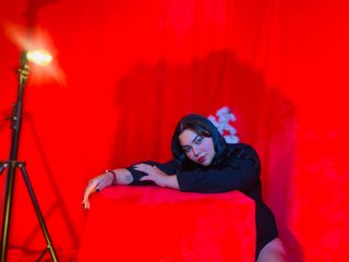 Laura_SexyBreasts profielfoto van cam model 