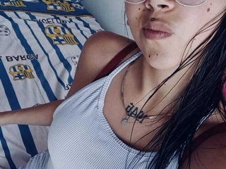 Imagen de perfil de modelo de cámara web de Mellody_Saenz