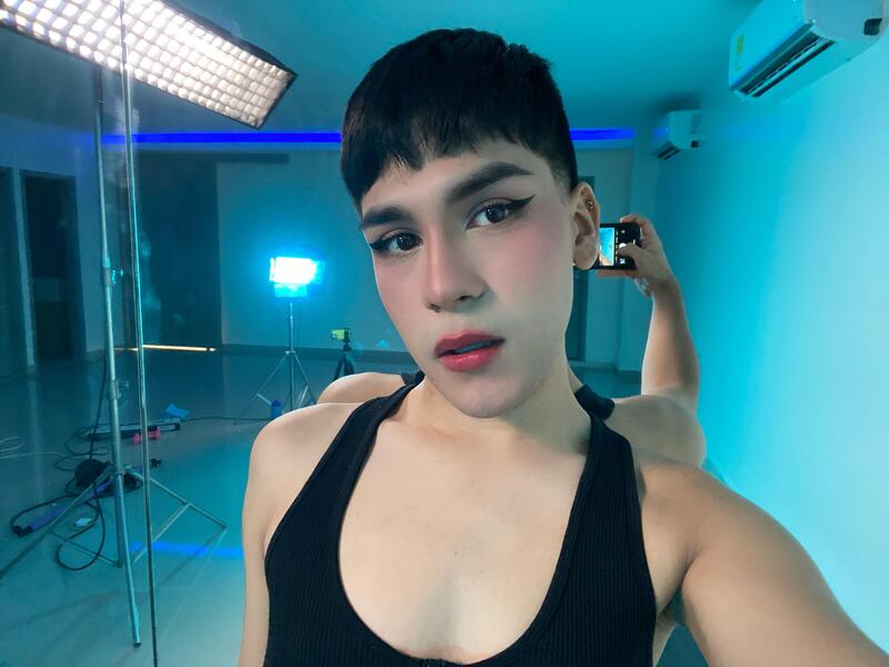 Performer AngelGlow Photo 9