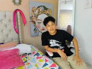 Image de profil du modèle de webcam lonsostivens