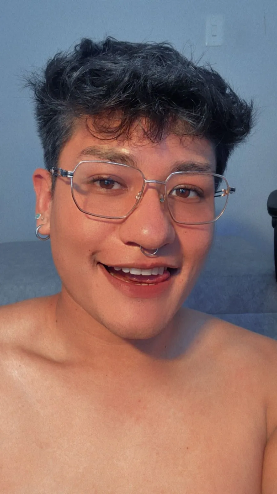 Interprète Theo_Rowan Photo 2