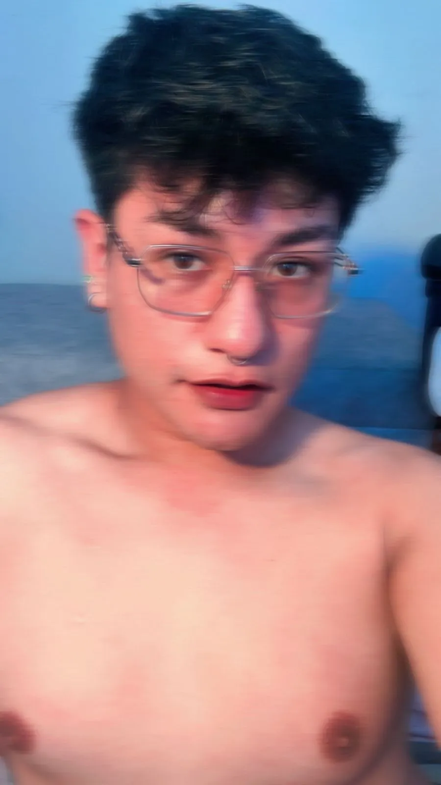 Interprète Theo_Rowan Photo 8