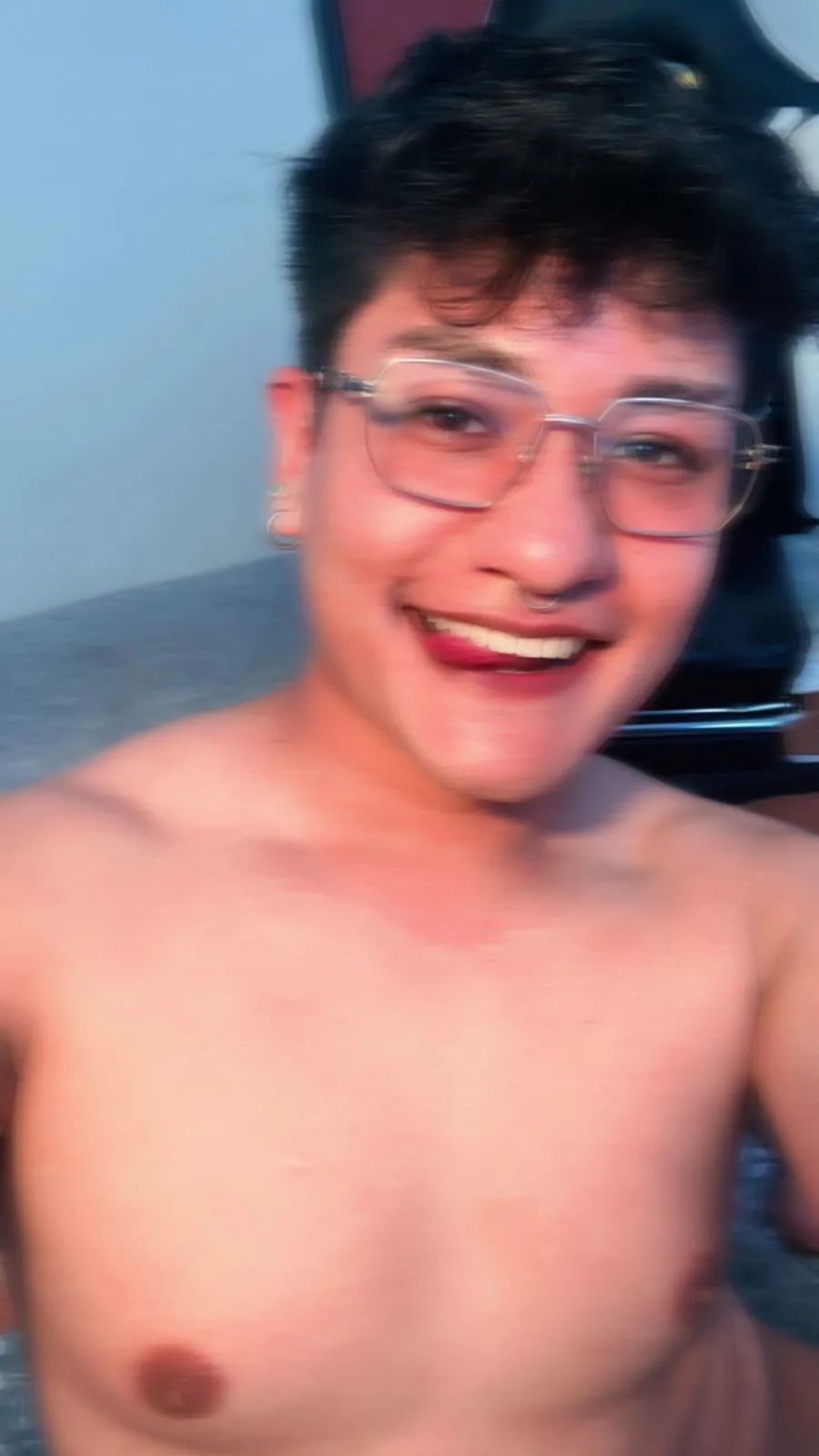 Interprète Theo_Rowan Photo 10