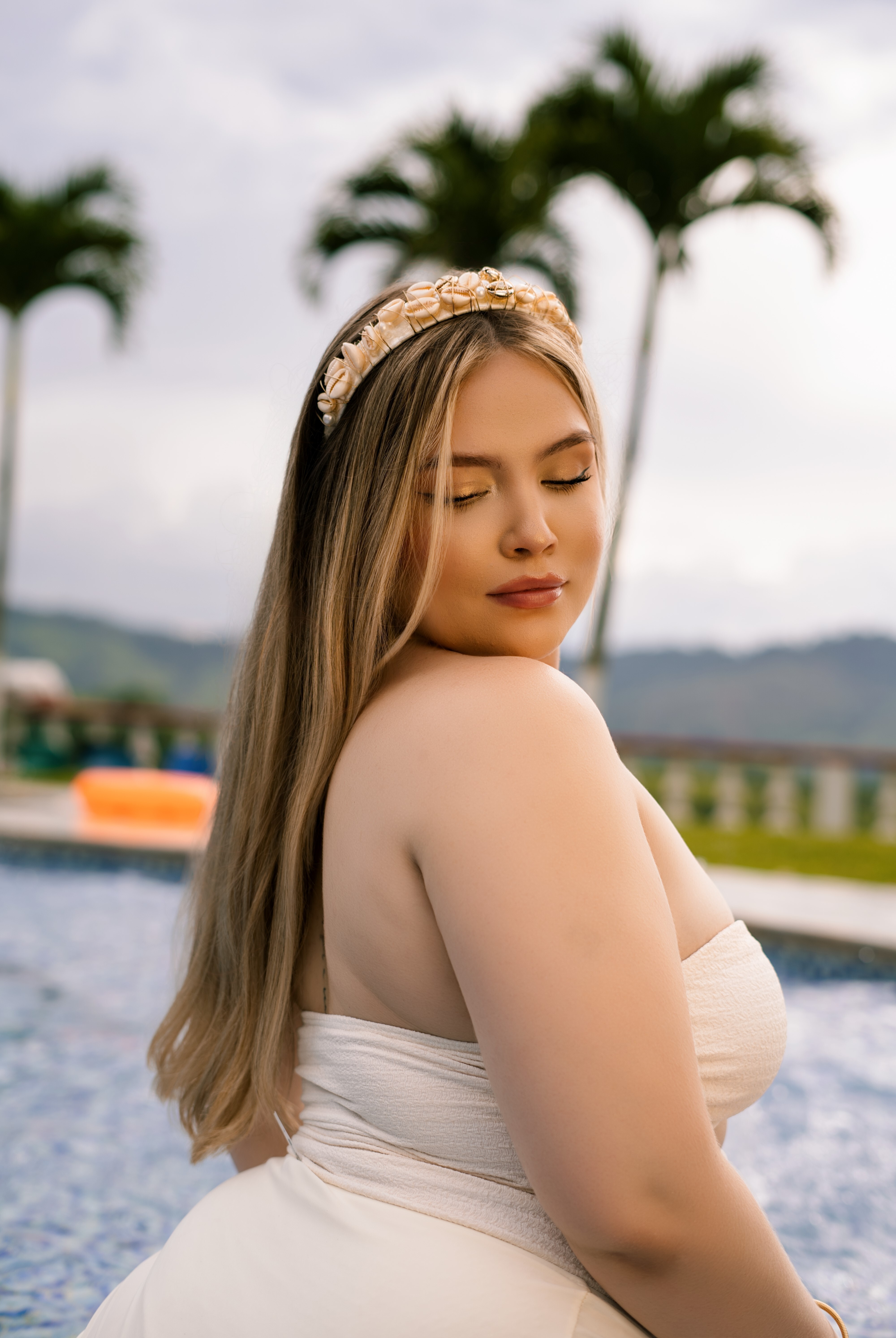 Performer GaiaBaker Photo 4