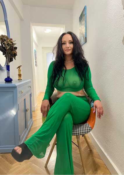 Darsteller JOSEPHIYNEE Foto 2