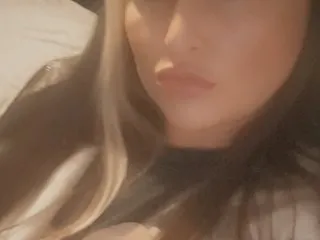 Imagen de perfil de modelo de cámara web de Ashymashy