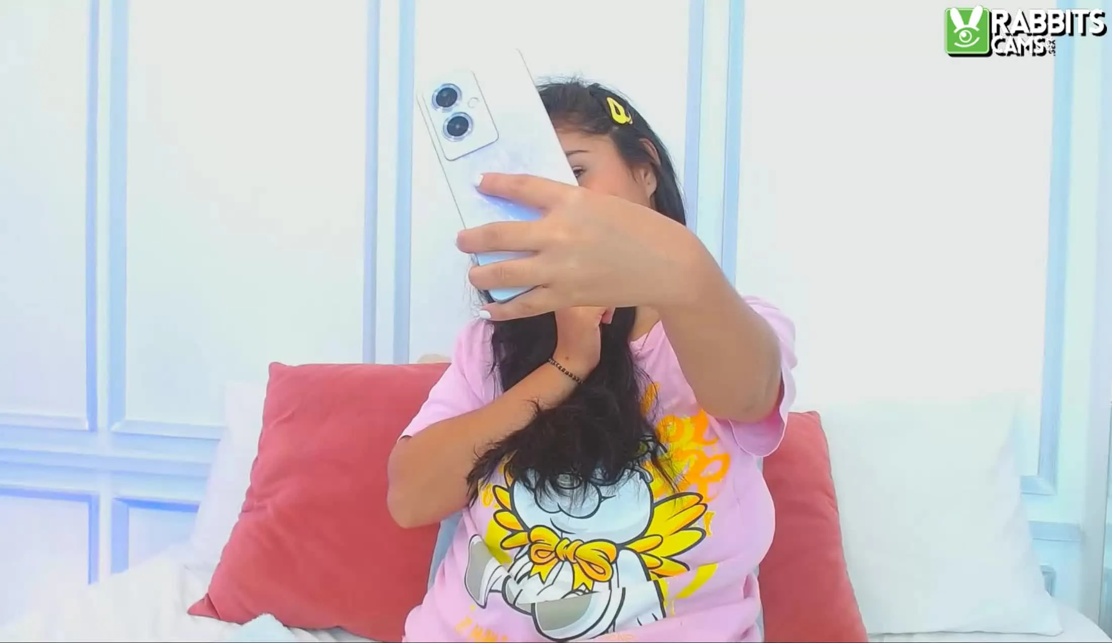 Artiest GuiltlessLisa Video 1