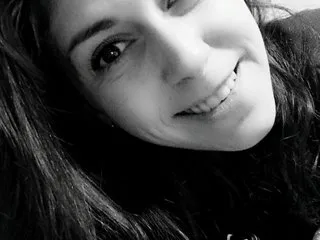 Image de profil du modèle de webcam Tinypussy95