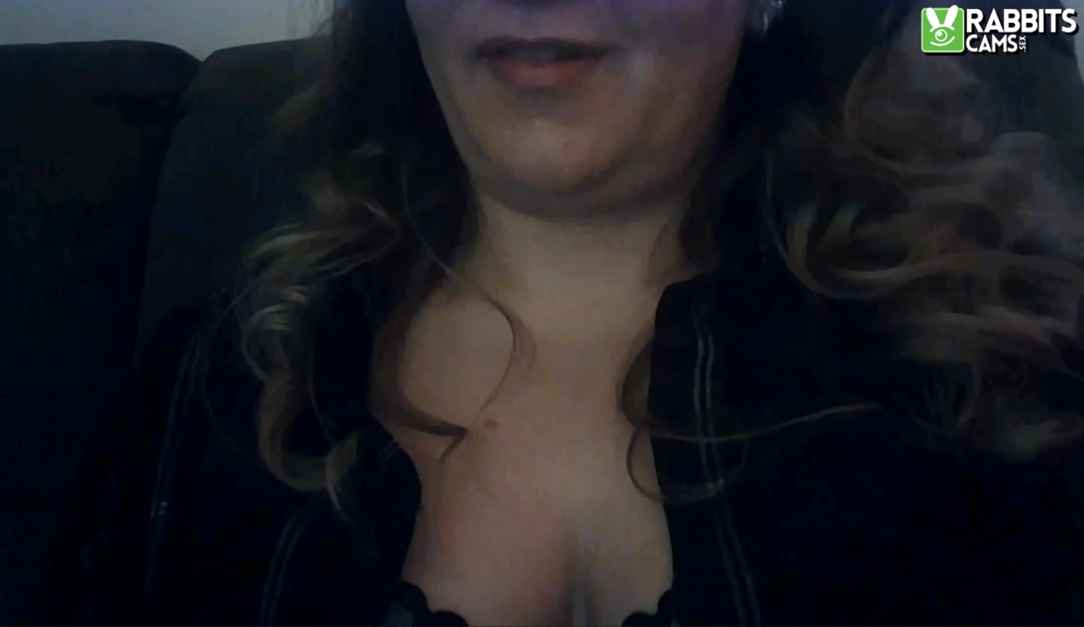 Artist LadybirdXoX Video 1