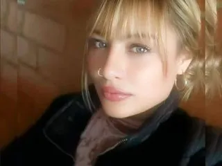 Imagen de perfil de modelo de cámara web de afriaandliaa