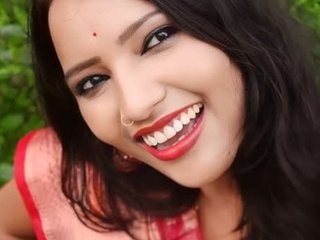 Foto de perfil de modelo de webcam de HotMandira