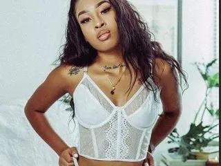 Imagen de perfil de modelo de cámara web de TinasheJamees