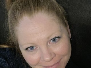 Imagen de perfil de modelo de cámara web de Sexyredhott6969