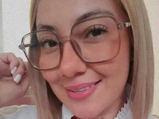 Imagen de perfil de modelo de cámara web de nymphomaniacgirl77