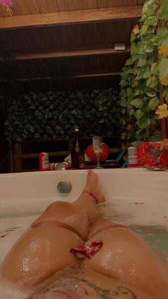 Interprete bigtits00022 Foto 1