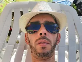Imagen de perfil de modelo de cámara web de Kole33