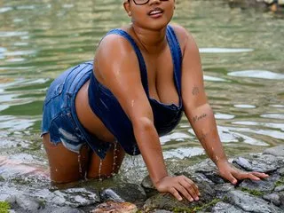 Imagen de perfil de modelo de cámara web de MiakaSaby