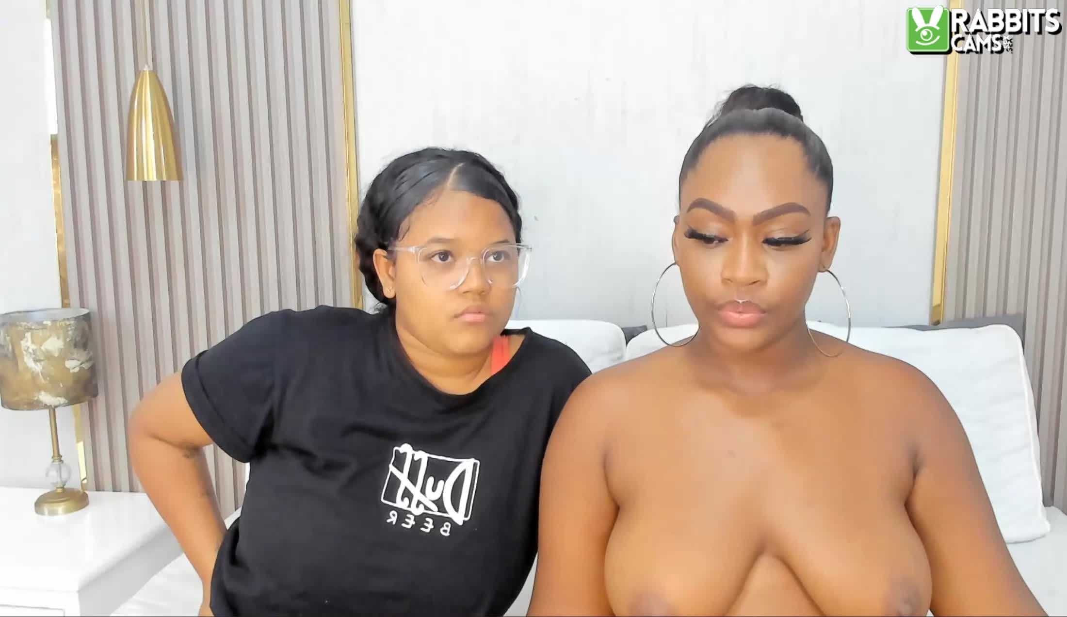Artiest MiakaSaby Video 1