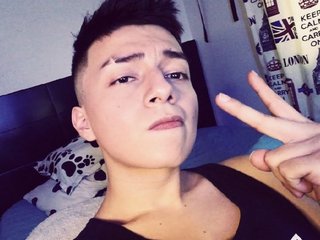 Foto de perfil de modelo de webcam de aiden80 