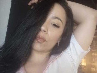 bellagibsonn cam model profile picture 