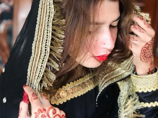 Imagen de perfil de modelo de cámara web de Mahrukh