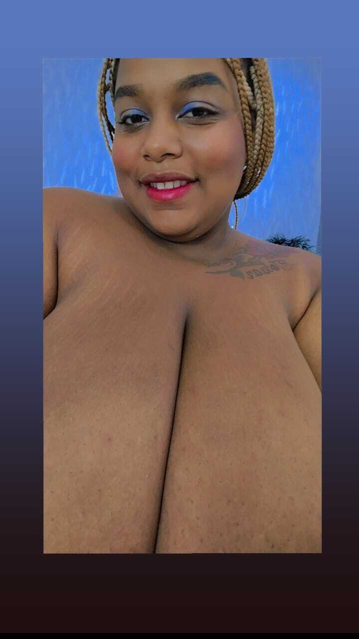 Intérprete KailaBrownn Foto 8