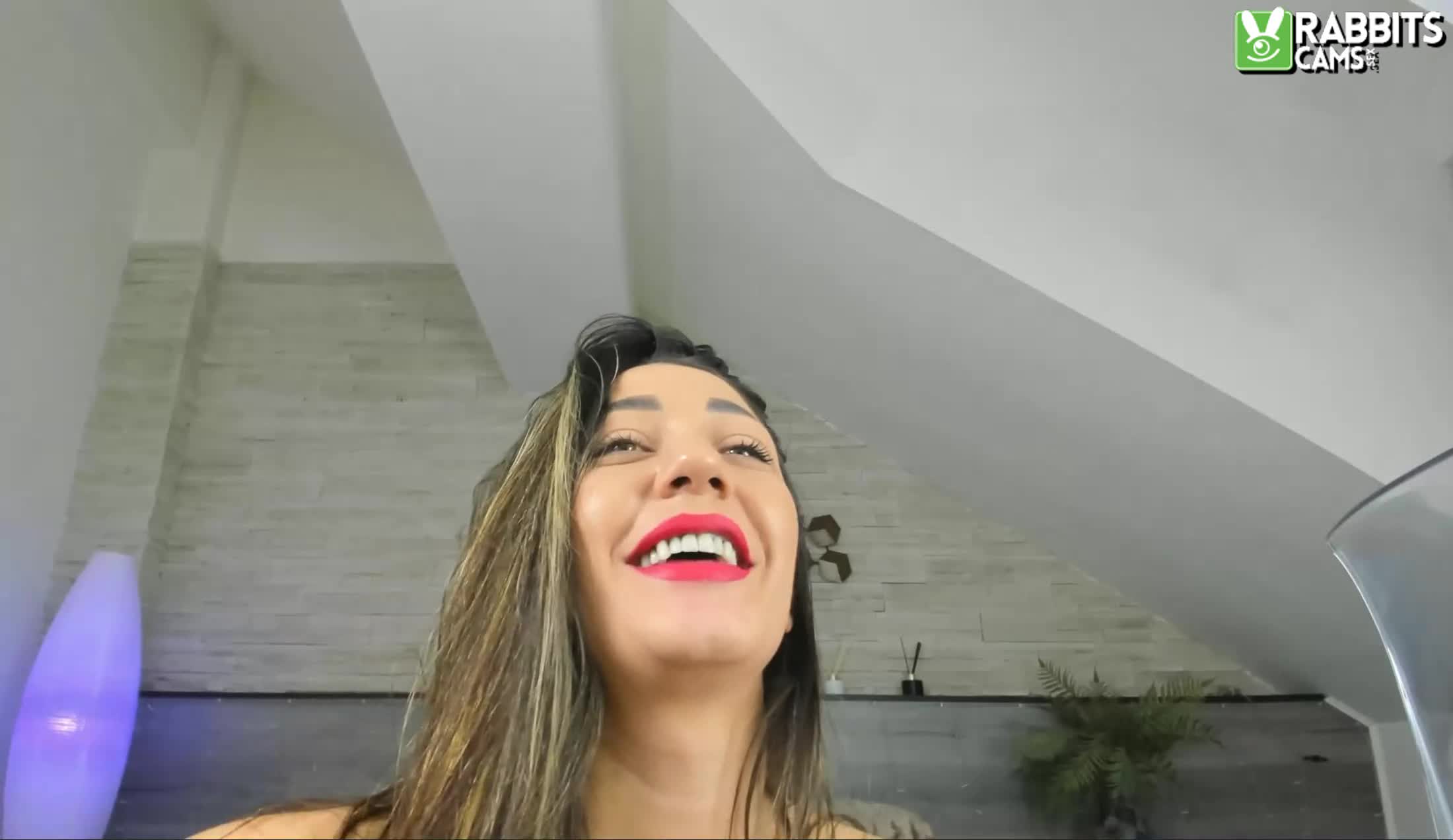 Interprete OutOfOrdinary Video 1