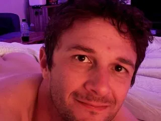 Imagen de perfil de modelo de cámara web de BenHole
