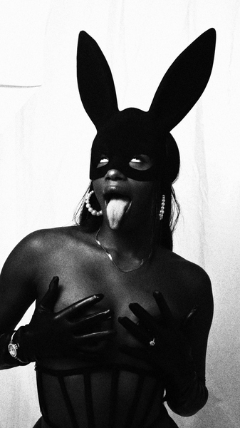 Artiest Tina_white Foto 2