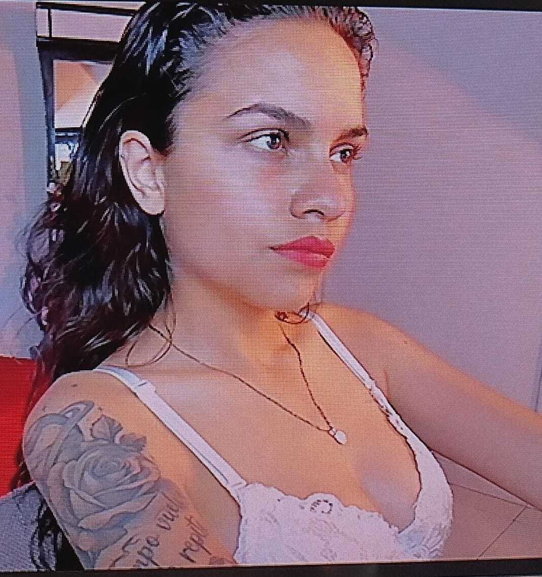 Interprete canelitaselove Foto 1