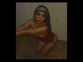 Image de profil du modèle de webcam Luna_Vixxxen