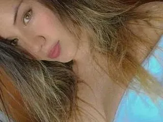 CrystalCloudss profielfoto van cam model