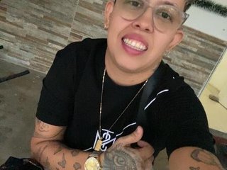 Profilbilde av Tomboy_BigBoobs693 webkamera modell