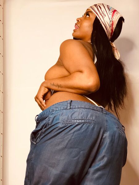 Artiest ValerieBlakeee Foto 4