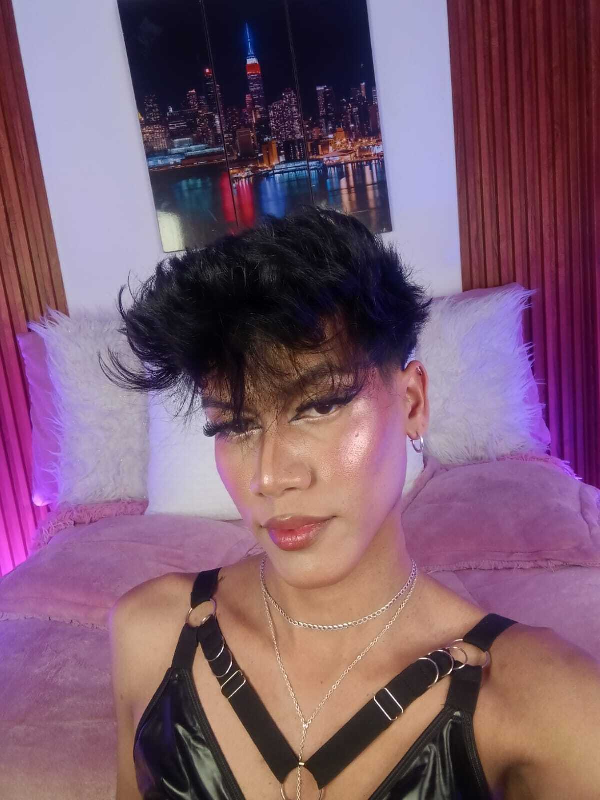 Performer Jonas_Hill Photo 5