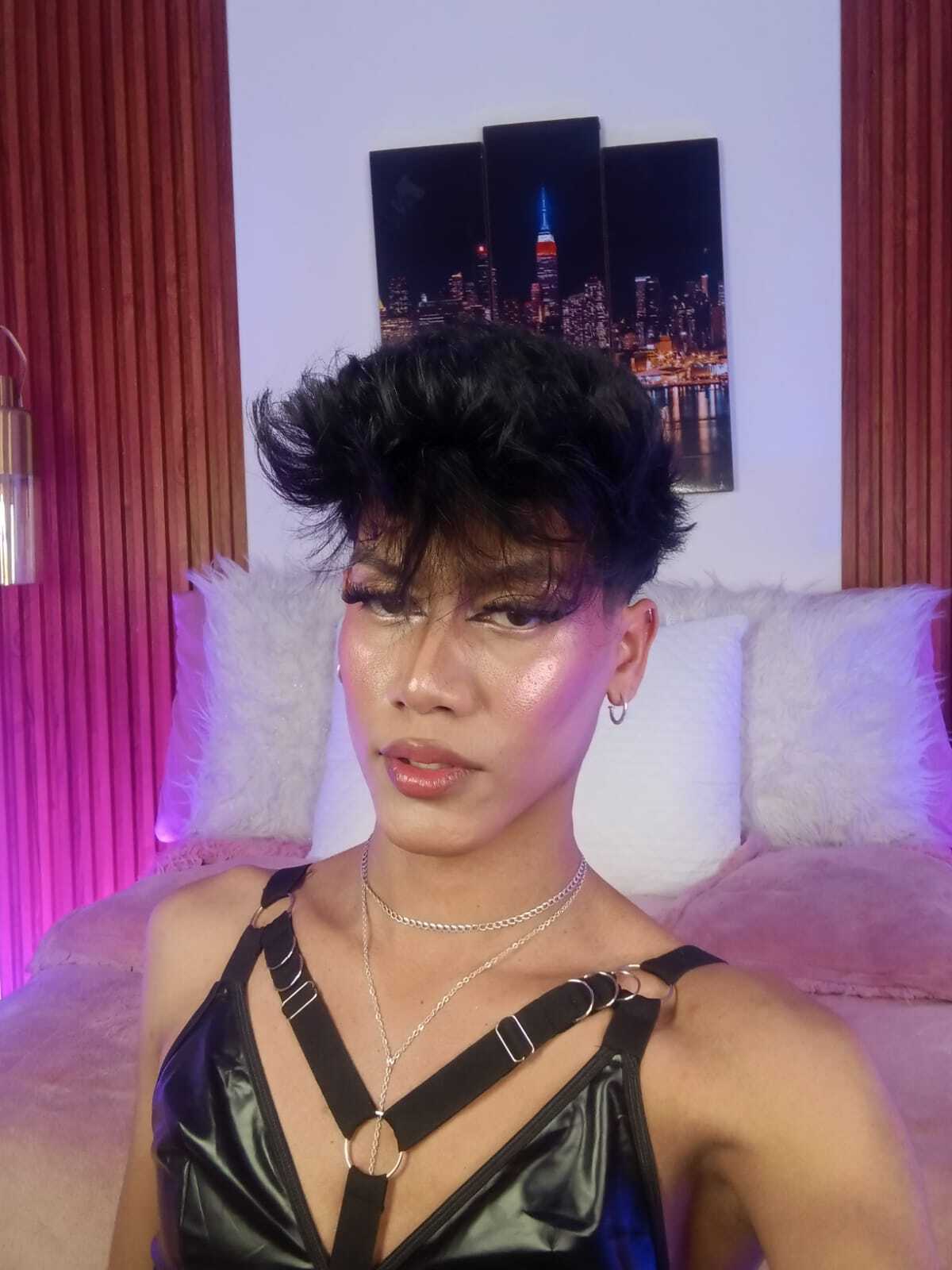 Performer Jonas_Hill Photo 4