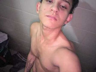FoxyHotLatin profielfoto van cam model 