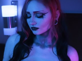 SerenaHellebore profilbild på webbkameramodell