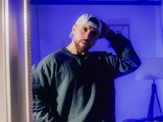 MaxiimoWolf Profilbild des Cam-Modells 