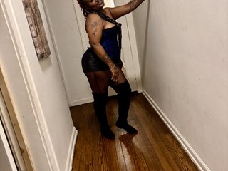 Imagen de perfil de modelo de cámara web de MzWetWet25