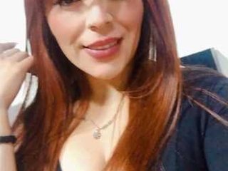 Imagen de perfil de modelo de cámara web de AlannaRojas