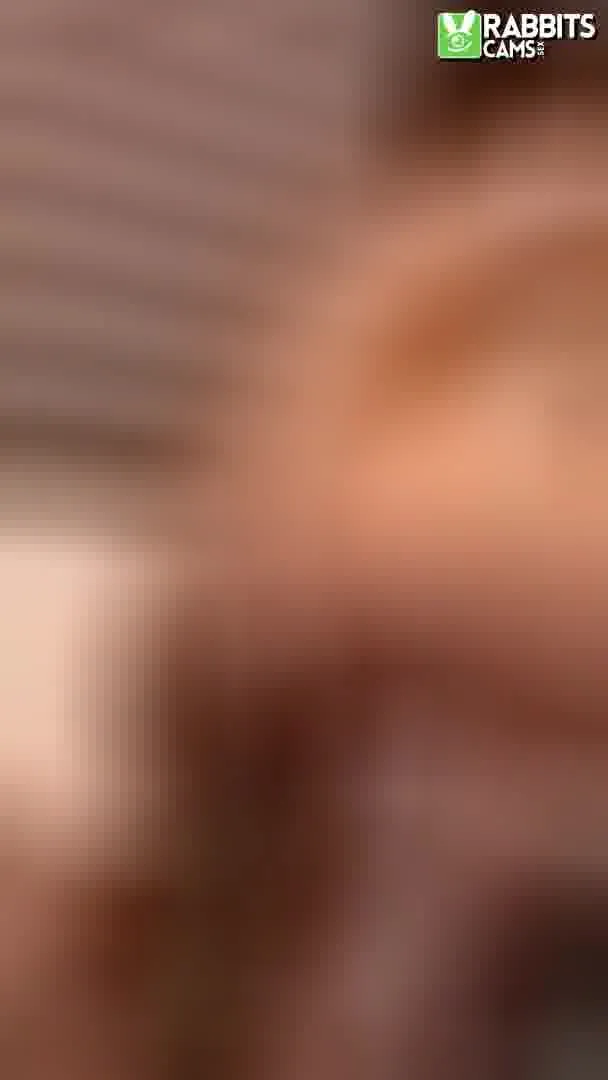 Artist MagieeThomson Video 2