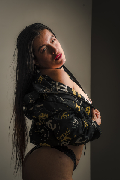 Artist Julietha_Jhons Foto 4