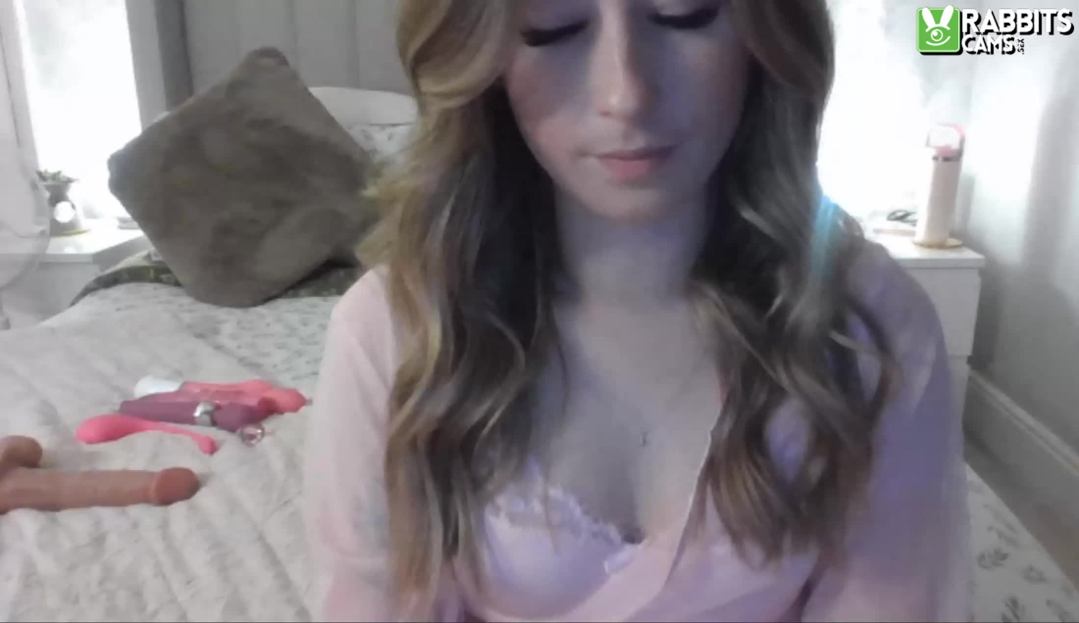 Utøver Petite_English_AmeliaX Video 1