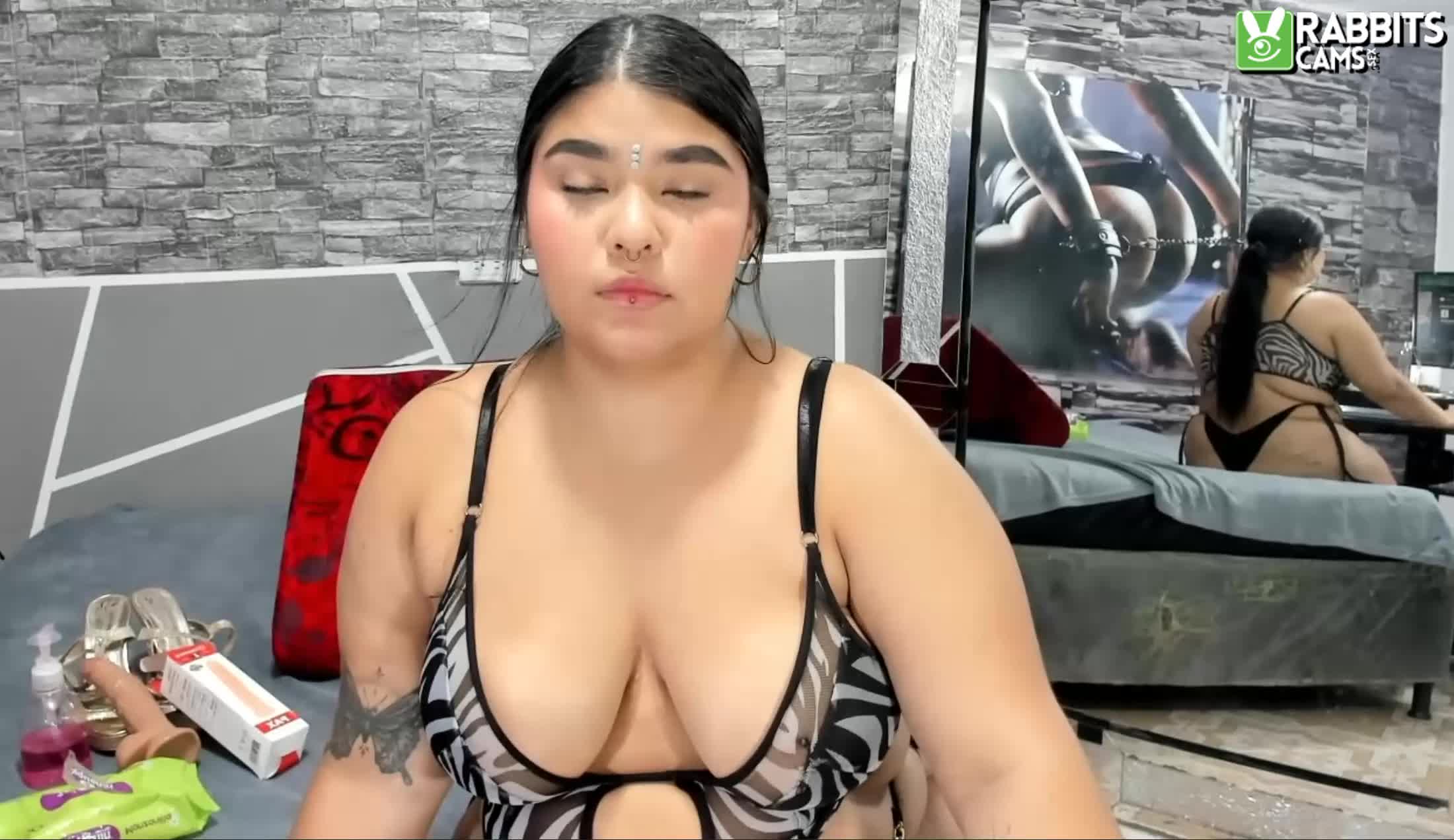 Intérprete Hugee_Ass Video 1