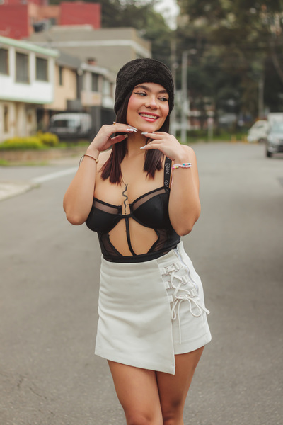 Performer IsisBellini Photo 3