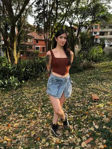 Performer KrisJossh Photo 1